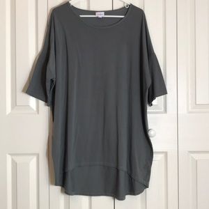 Lularoe Gray Irma top SZ 2XL